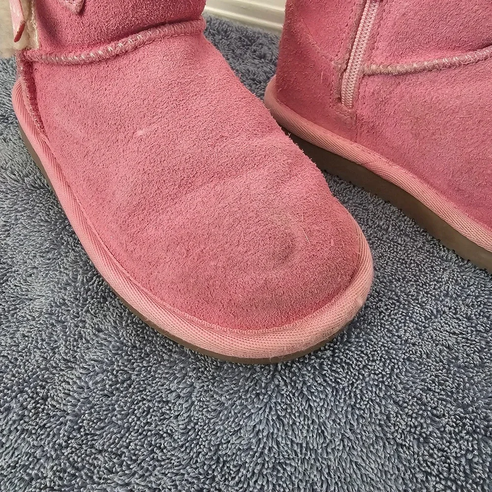 Koolaburra by UGG Victoria Mini Pink Suede Faux Fur Bow Boots Kids 10 1117812